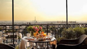 Dining in Paris or Eating Well on a Budget?
